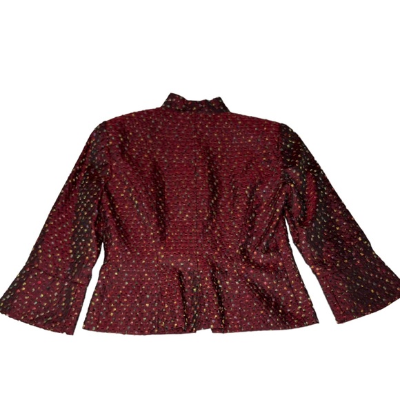 Maggy London Petites Maroon Crop Blazer. Women’s Size 6 - Picture 4 of 8